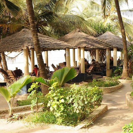 Leybato Beach Hotel Fajara Екстериор снимка